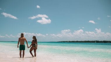 Canoeing on Laguna Bacalar / La Laguna de los Siete Colores